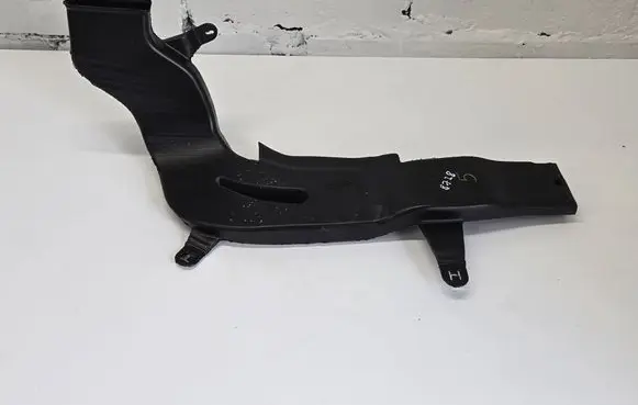 BMW X7 G07 Cabin air duct channel 7434329