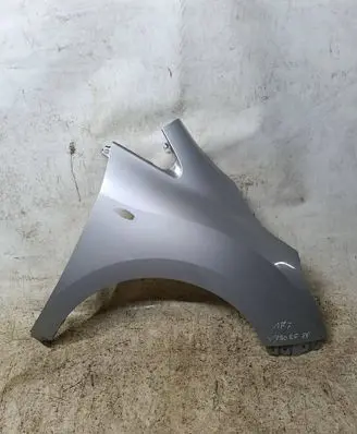 Toyota Verso Fender 