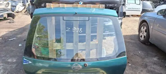 Nissan Almera Tino Tailgate/trunk/boot lid