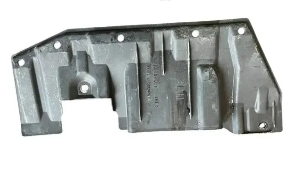 Mitsubishi Lancer Evolution Engine splash shield/under tray MN154381