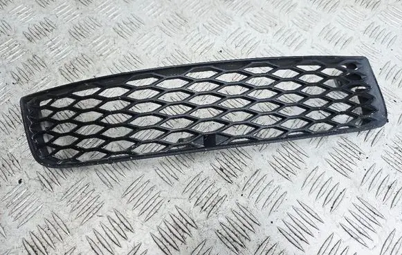 Audi TT Mk1 Front bumper lower grill 8N0807682A