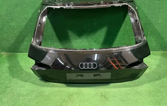 Audi e-tron Tailgate/trunk/boot lid 4KEKLAPATYLJACANT