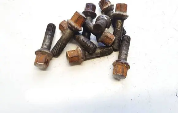 Mercedes-Benz S W220 Nuts/bolts 