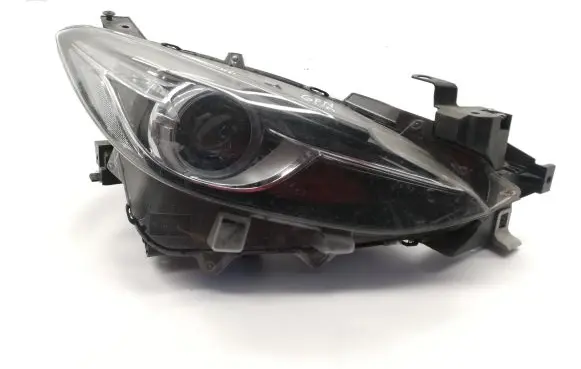 Mazda 3 II Headlight/headlamp BHN351030