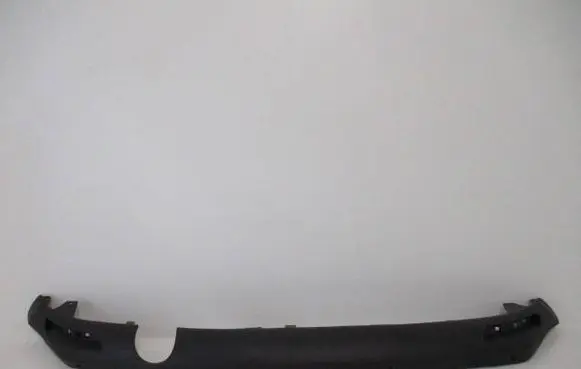 Rear bumper trim bar molding