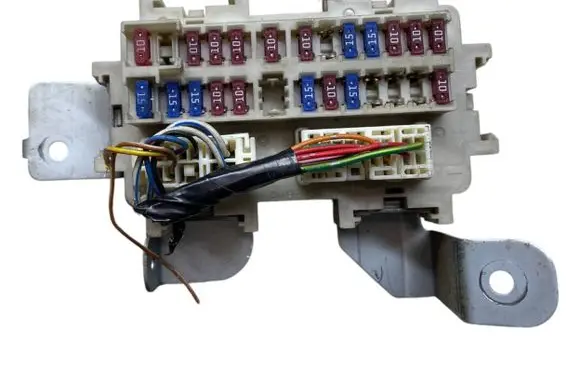 Nissan Murano Z50 Fuse module AM60A