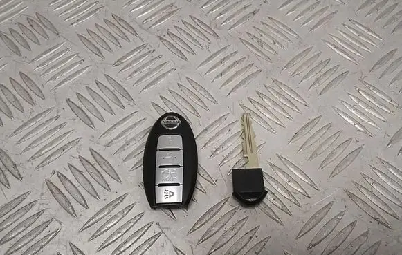 Nissan Leaf I (ZE0) Ignition key/card 1788DFWB1U840