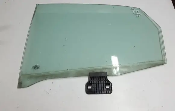 Audi A4 S4 B7 8E 8H Rear door window glass 