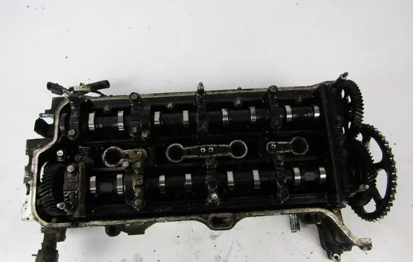 Honda CR-V Engine head 
