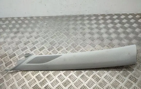Volkswagen Golf VII (A) pillar trim