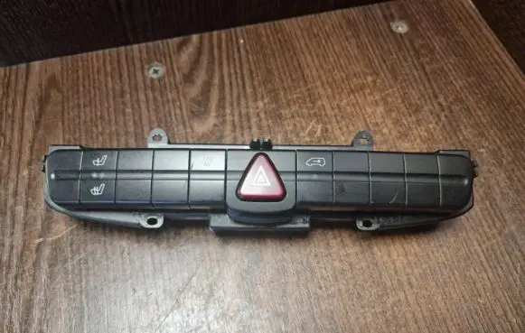 Mercedes-Benz Sprinter W906 Alarm switch 9065450407