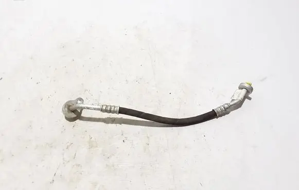 Volvo C40 Air conditioning (A/C) pipe/hose 32226964