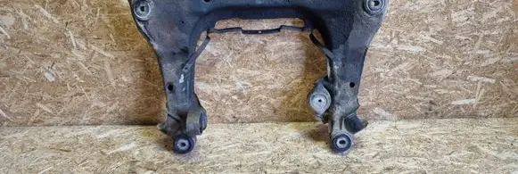 Volkswagen PASSAT B5.5 Front subframe