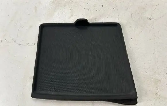 Chrysler Pacifica Central console drawer/shelf pad 61868AH 5103518 3347515