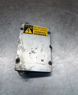 Mercedes-Benz E W211 Headlight ballast module Xenon 20250300120142 5DV00829000