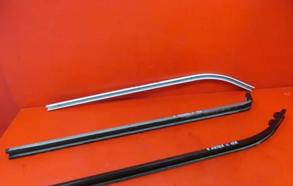 Renault Master III Sliding door bottom rail MASTERSZYNADRZWIP
