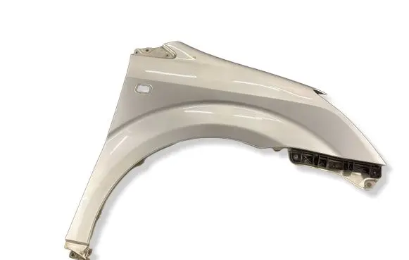 Toyota Corolla Verso AR10 Fender 