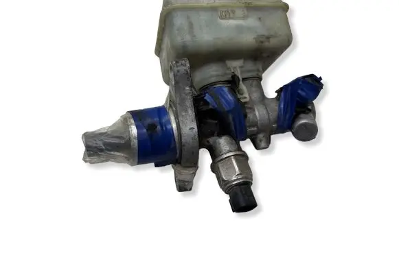 Volkswagen Golf IV Master brake cylinder 1J1611301B