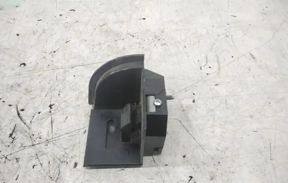 BMW 5 E60 E61 Parcel shelf load cover mount bracket 7026710