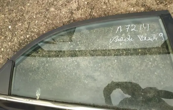 Mazda Xedos 9 Rear door window glass