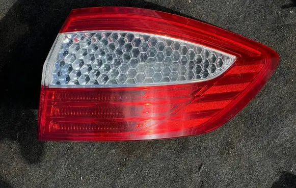 Rear/tail lights