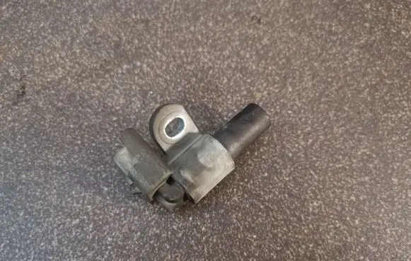 Peugeot 308 Camshaft position sensor 9665443480