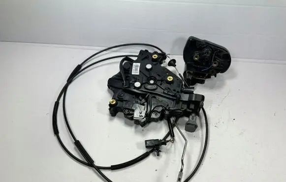 Volkswagen Multivan T5 Rear door lock