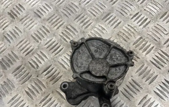 Volvo V50 Vacuum pump D1651A 0710N