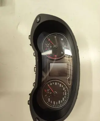 Audi Q3 8U Speedometer (instrument cluster) 8U0920940E 1373934366 A2C533635