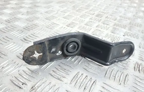 Chevrolet Captiva Radiator mount bracket