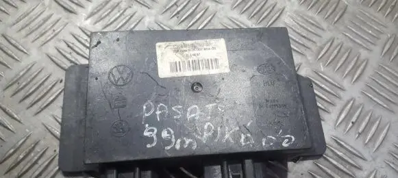 Volkswagen PASSAT B5 Comfort/convenience module 1j0959799j 5dk007954-00