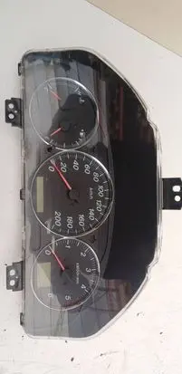 Mazda MPV Speedometer (instrument cluster) LE5955430 1575204340