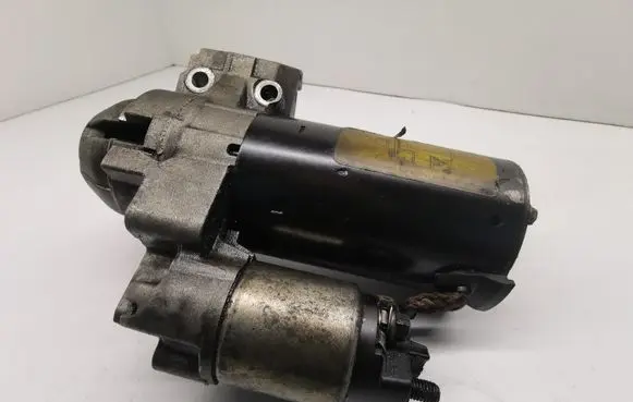 BMW 5 F10 F11 Starter motor 1005841073 12394