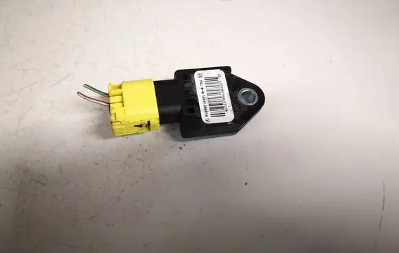 Mercedes-Benz A W169 Airbag deployment crash/impact sensor a1698210451
