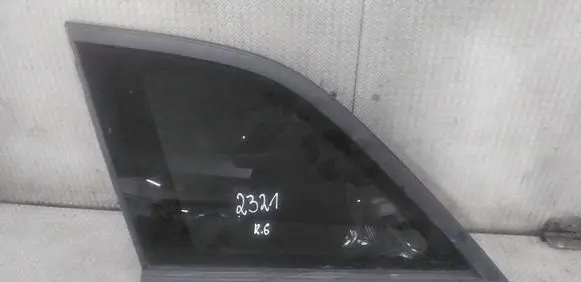 Chrysler Pacifica Rear side window