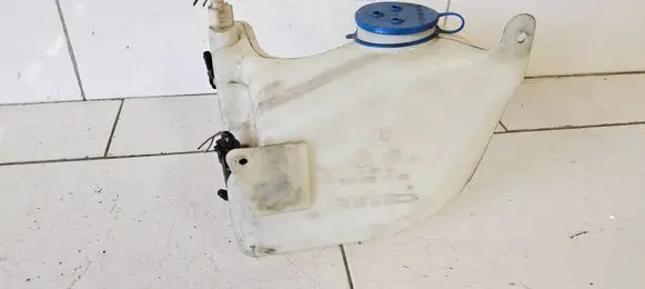 Mercedes-Benz Vito Viano W639 Windshield washer fluid reservoir/tank A6398690020