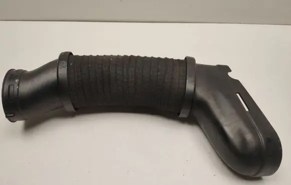 Mercedes-Benz CLS C218 X218 Air intake duct part A2780902082