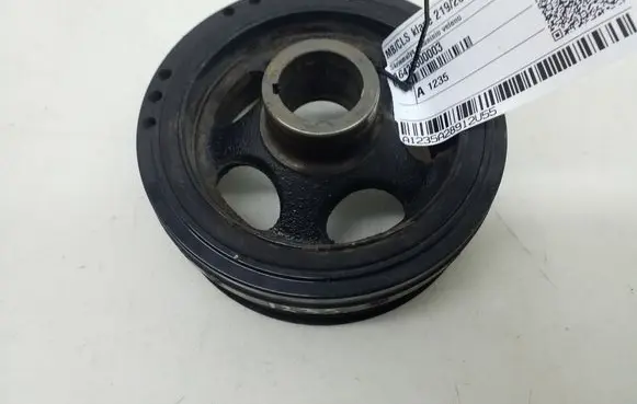 Mercedes-Benz CLS C219 Crankshaft pulley A6420300003