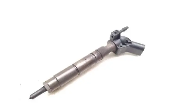 Mercedes-Benz E W211 Fuel injector A6420700587 0445115027