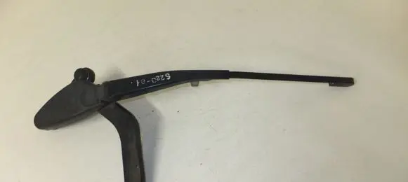 Mercedes-Benz S W220 Front wiper blade arm 2208240049 A2208240049