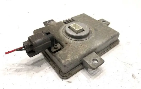 Honda Accord Voltage converter/converter module W3T10471