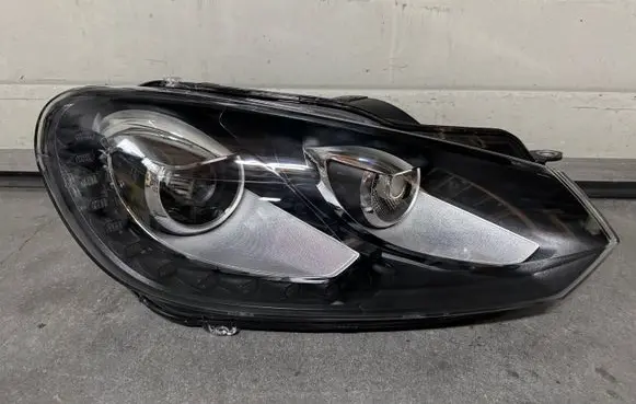 Volkswagen Golf VI Headlight/headlamp 5K1941752D