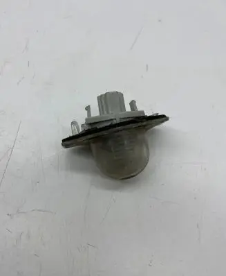 Honda CR-V Number plate light P7256
