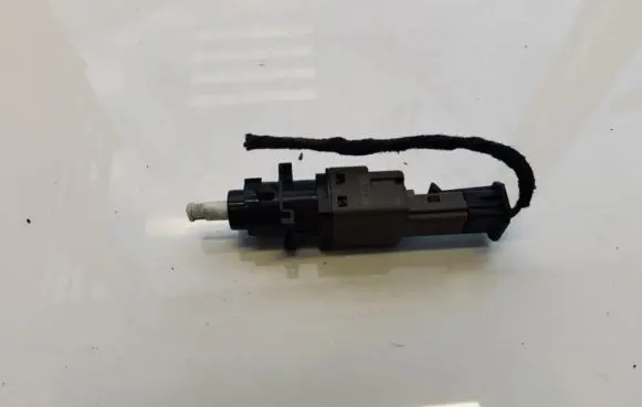 Alfa Romeo 147 Brake pedal sensor switch 46834703