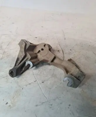 Dacia Sandero Generator/alternator bracket 117104394R