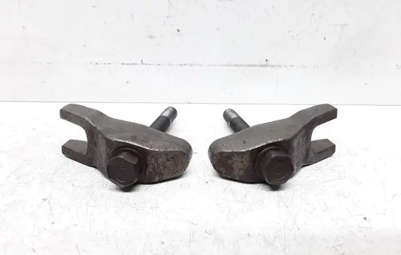 KIA Ceed Fuel Injector clamp holder 