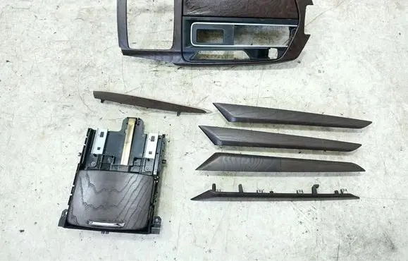 Maserati Levante Interior decorative trim set 670048847