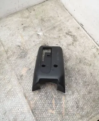 Volvo S60 Steering wheel column trim
