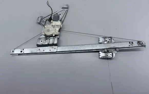 Mercedes-Benz Sprinter W906 Front door window regulator with motor A9067200046 0007 ZGS012