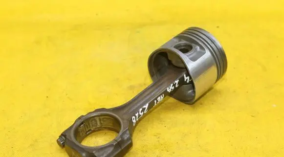 Volkswagen Transporter - Caravelle T4 Piston with connecting rod